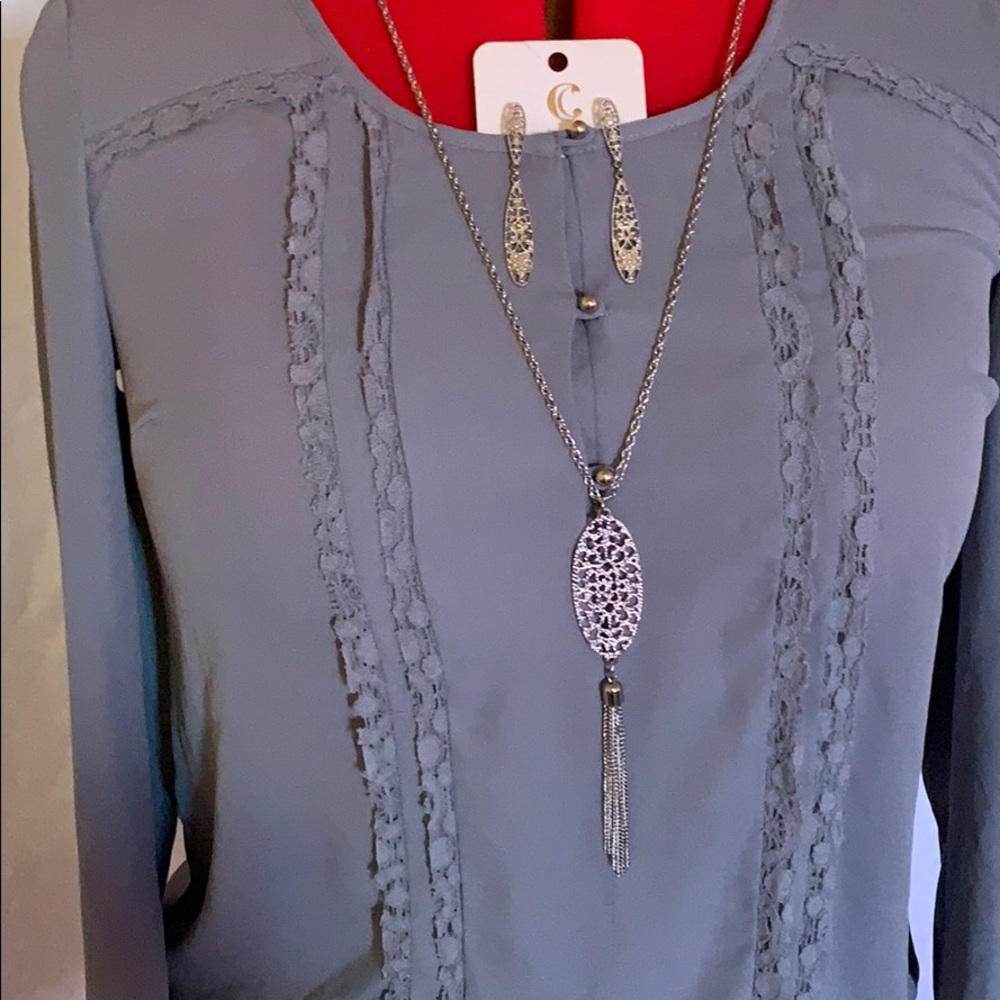 Necklace and Earring set